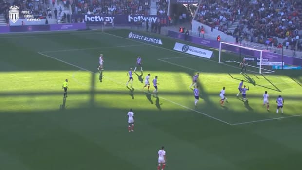 Aleksandr Golovin's amazing goal vs Toulouse